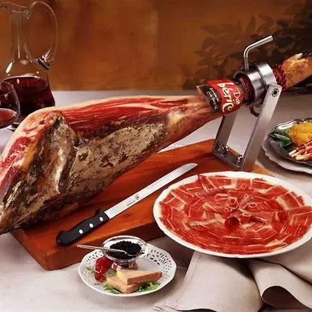 Leo Deluxe (adults Only) *
