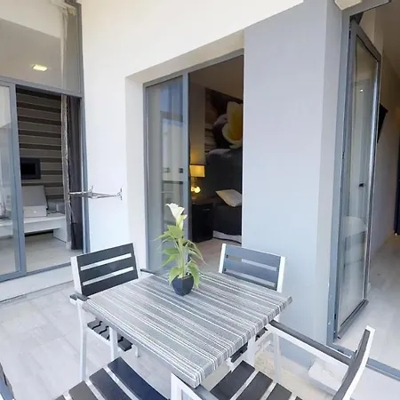 Leo Deluxe (adults Only) Apartment *